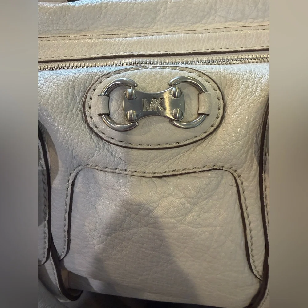 Michael Kors White Satchel - Picture 2 of 15